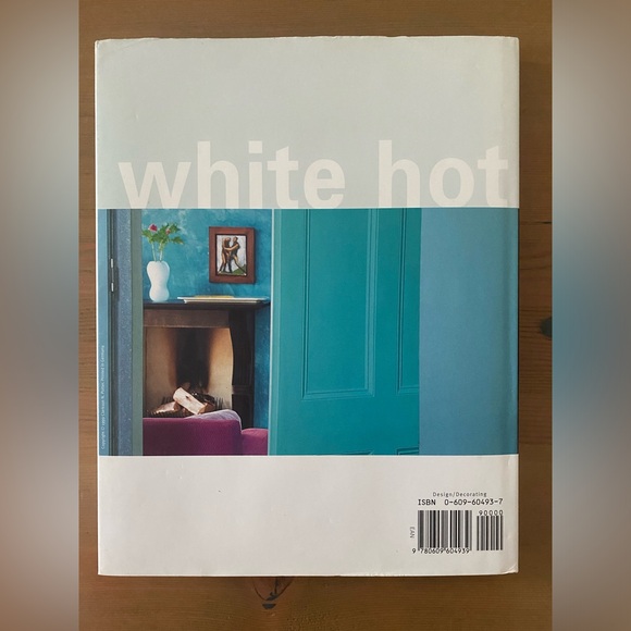 White Hot: cool colors for modern living by Elspeth Thompson & Tricia Guild - Picture 9 of 10